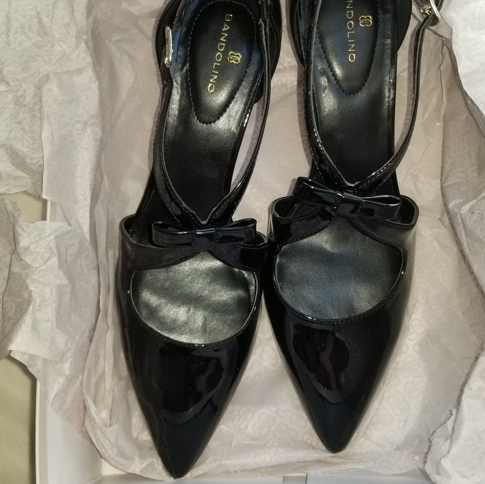 Bandolino Shiny Patent Black Bow Kitten Heels - Picture 5 of 5